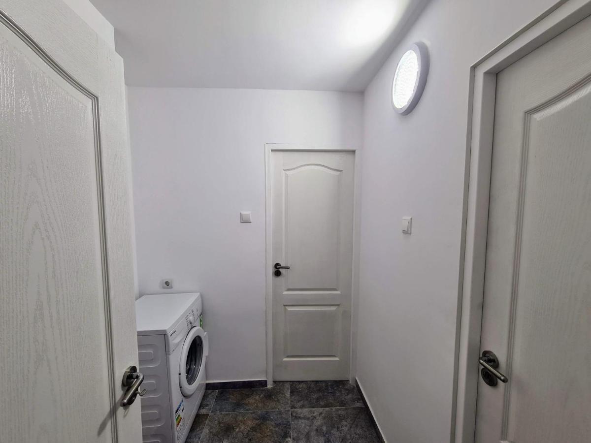 Spy Apartment Haţeg 外观 照片