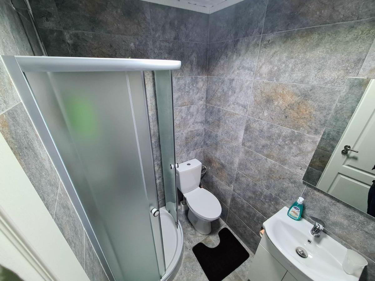 Spy Apartment Haţeg 外观 照片